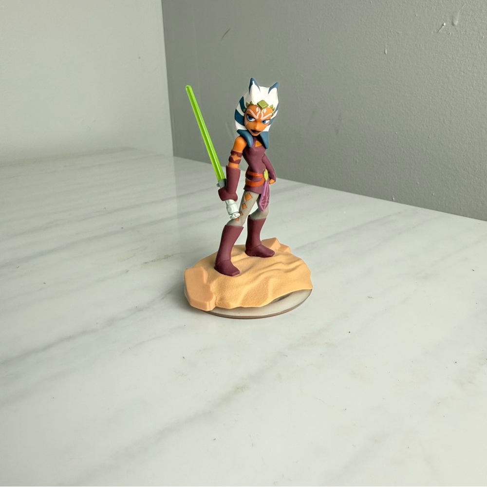AHSOKA TANO Disney Infinity 3.0 Star Wars Figure *Missing 1 Light Saber*